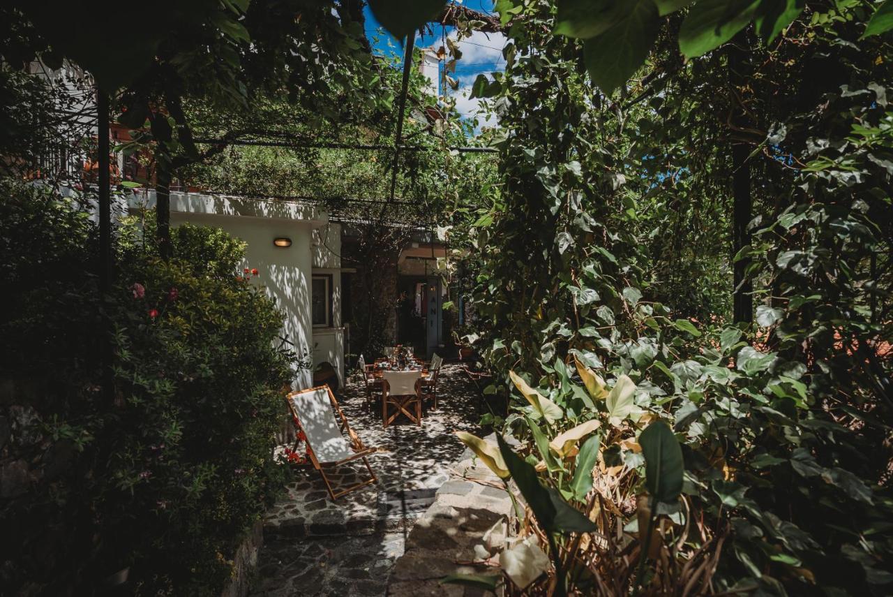 Hani Chrysomilou Kalopanagiotis Exterior photo